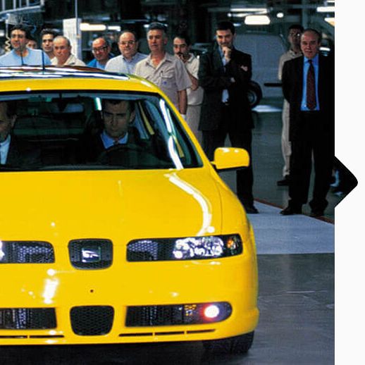 Ein gelber SEAT Ibiza beim Debüt 2001.
