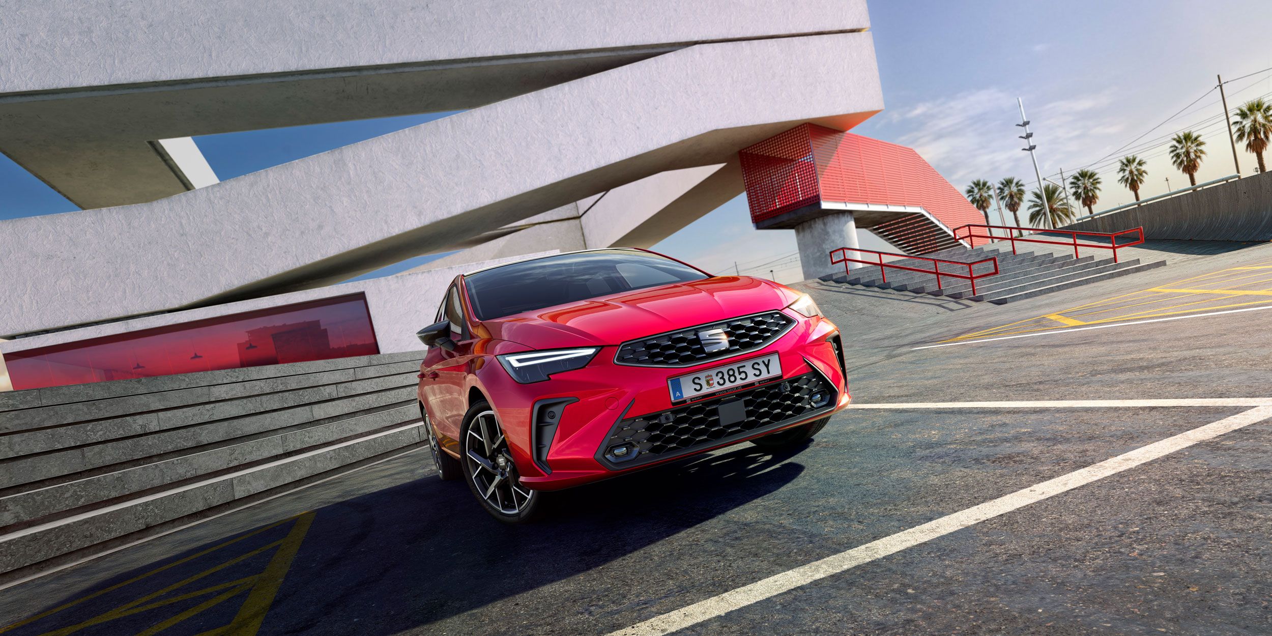 Gesamtansicht eines roten SEAT Ibiza 2025, im Freien geparkt